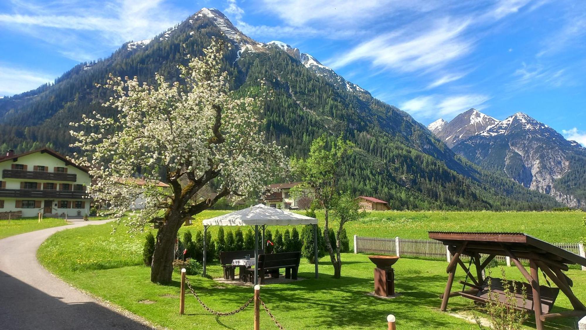 Sennhof Lechtal Apartment Bach  Luaran gambar
